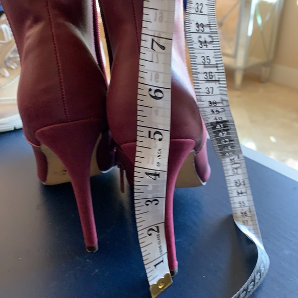 Michael Antonio faux leather Burgundy Booties - Picture 6 of 6